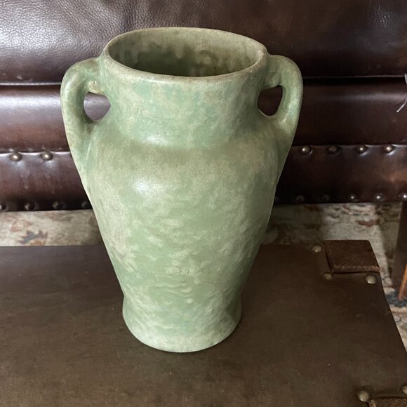 Early Brush McCoy Arts & Crafts Green Double Handle Vase - Picture 1 of 5